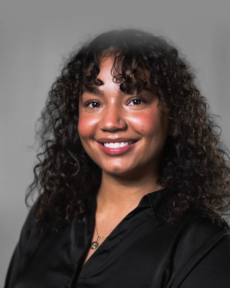 Portrait of Sandi Kemi, Production assistant